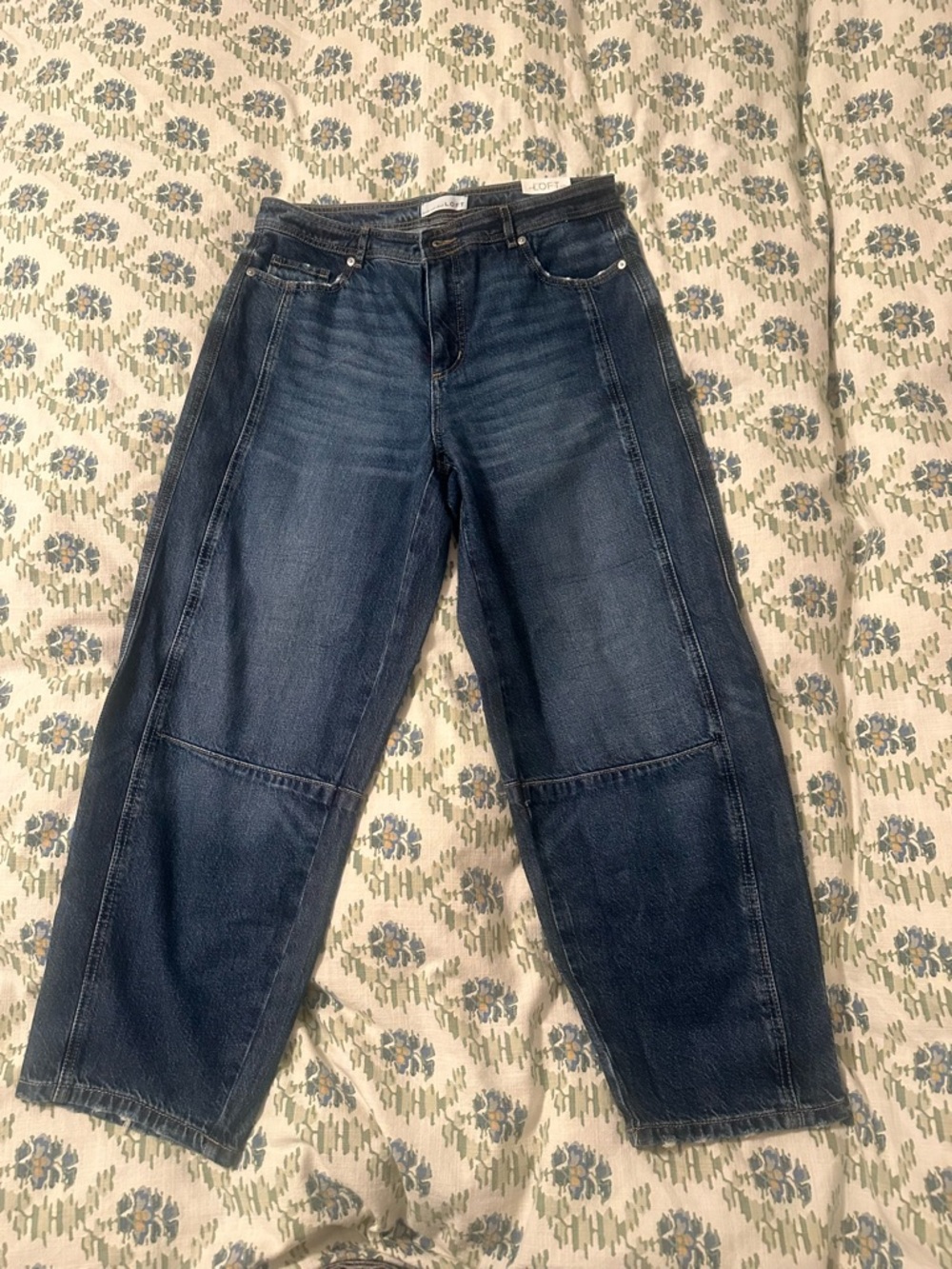 NWT Loft Curvy High Rise Barrel Jeans in Dark Wash Size 4/27